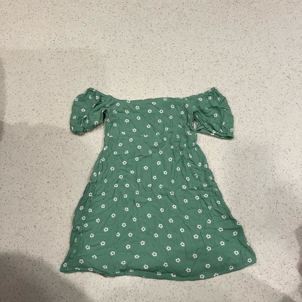 Simons Green Off-the-Shoulder Sundress